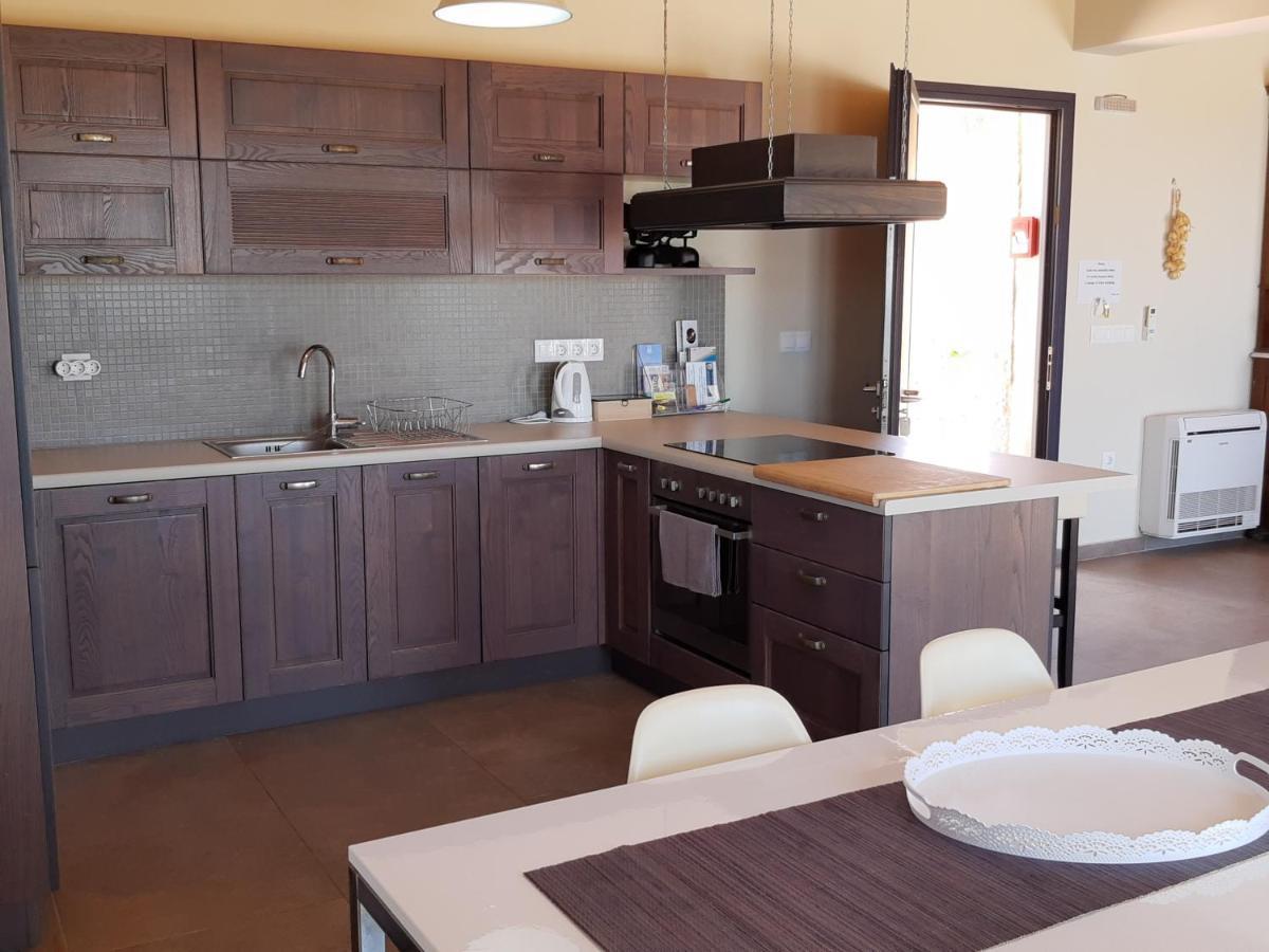 Kaminia Blu Villa Ratzaklíon Exteriör bild